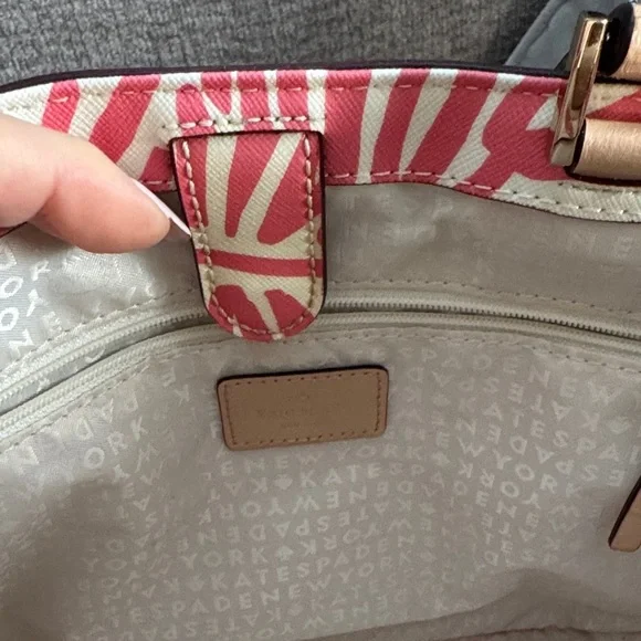 Kate Spade Grant Street Juno Mini Tote Pink and White Palm Leaf Print - Picture 4 of 8